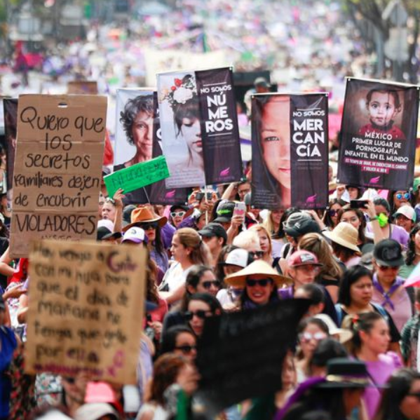 En el marco de la huelga feminista del #8M: Manifestantes